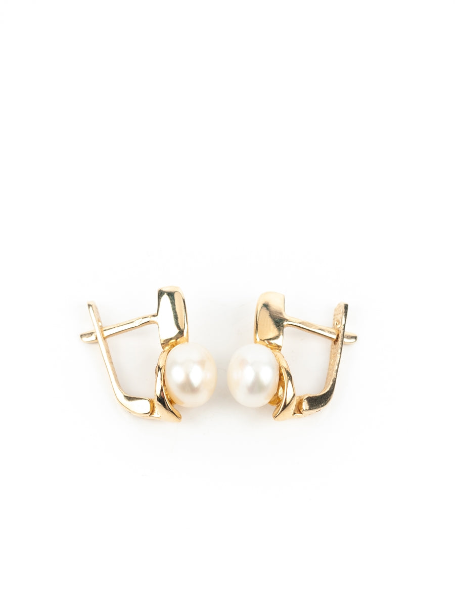 Claire Gold Pearl Earrings
