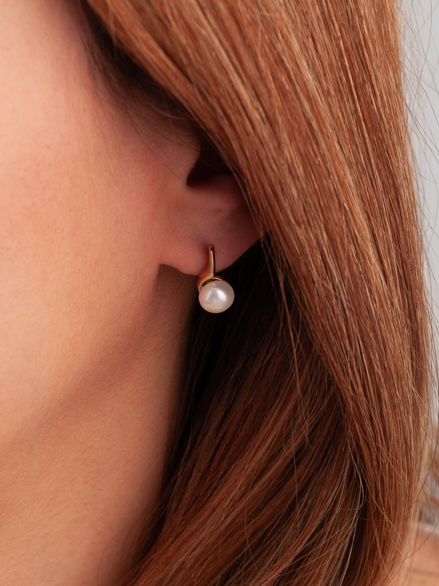 Claire Gold Pearl Earrings
