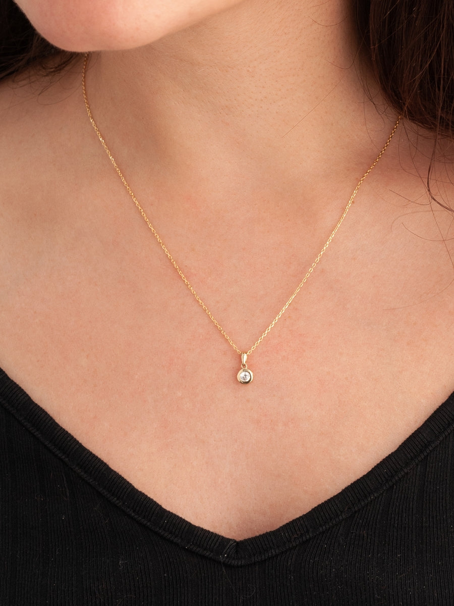 Soleste Gold Pendant