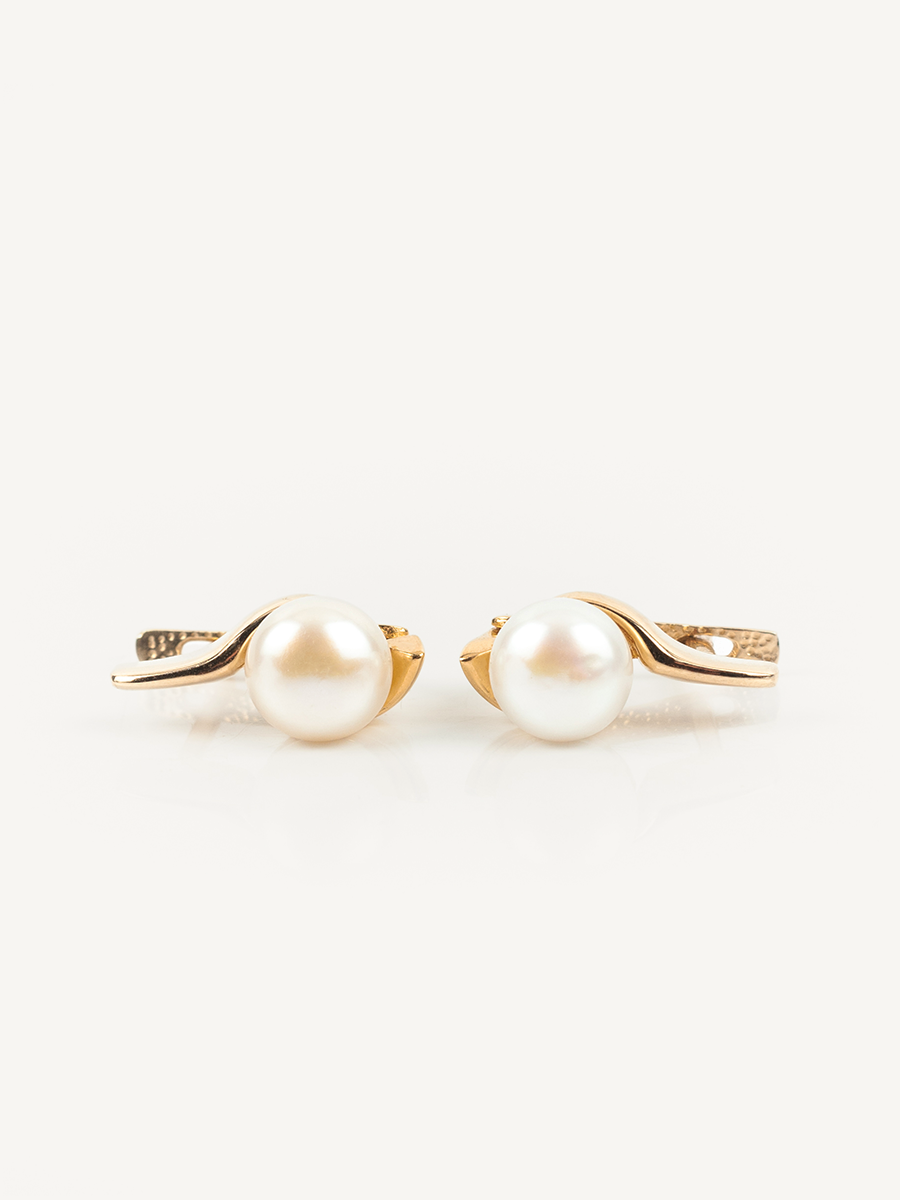 Claire Gold Pearl Earrings
