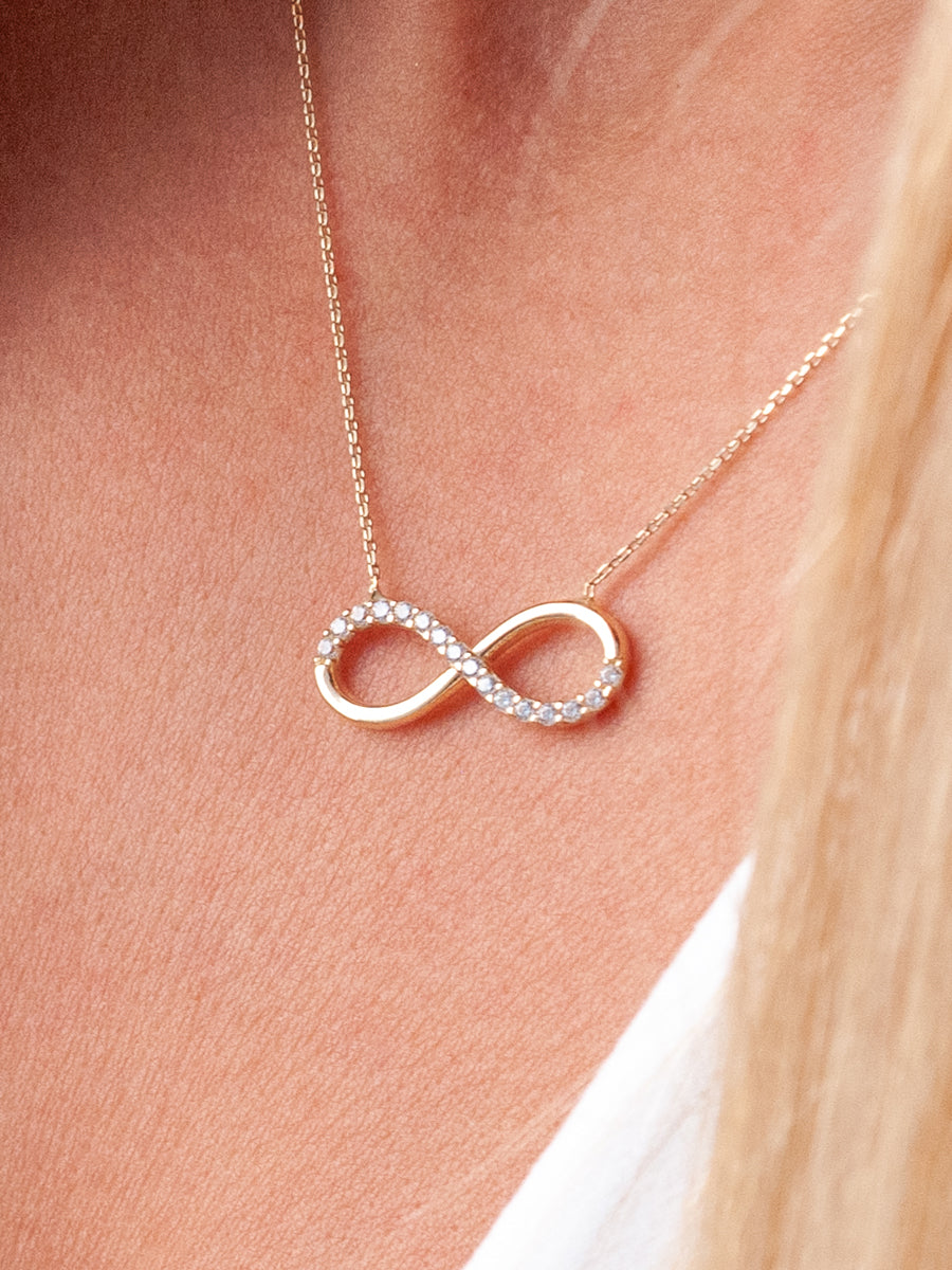 Aurum Infinity Necklace