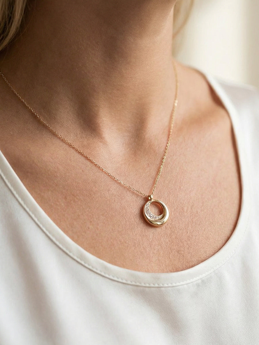 Luna Glow Gold Necklace