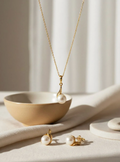 Claire Pearl Necklace
