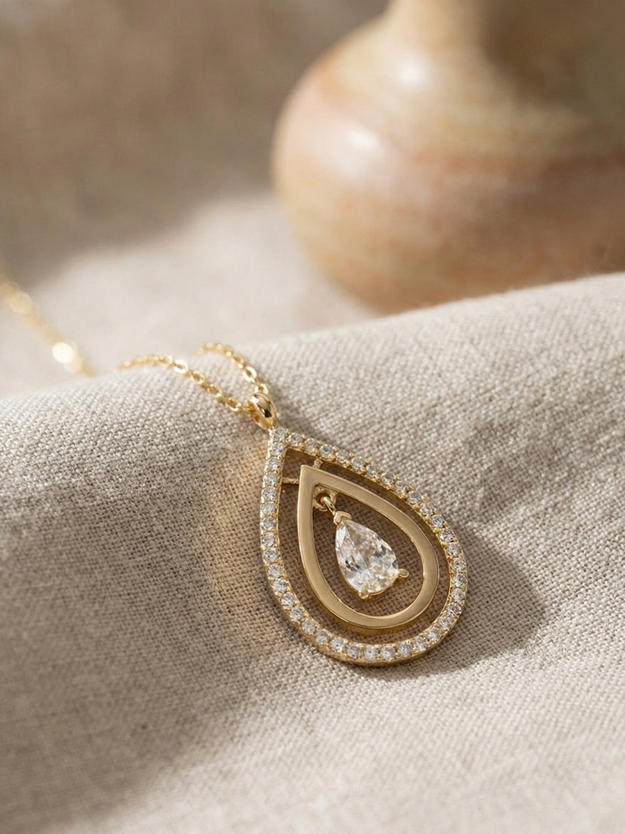Nero Drop Gold Necklace