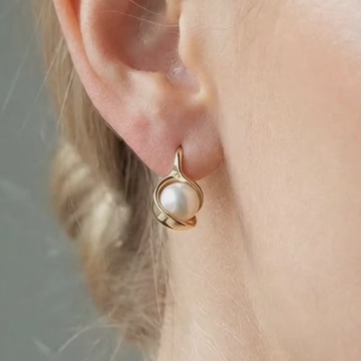 Juliette Pearl Earrings