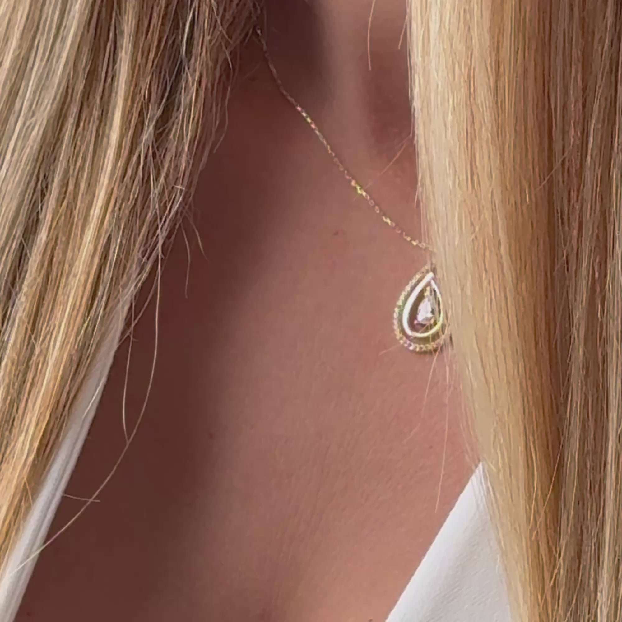 Nero Drop Gold Necklace