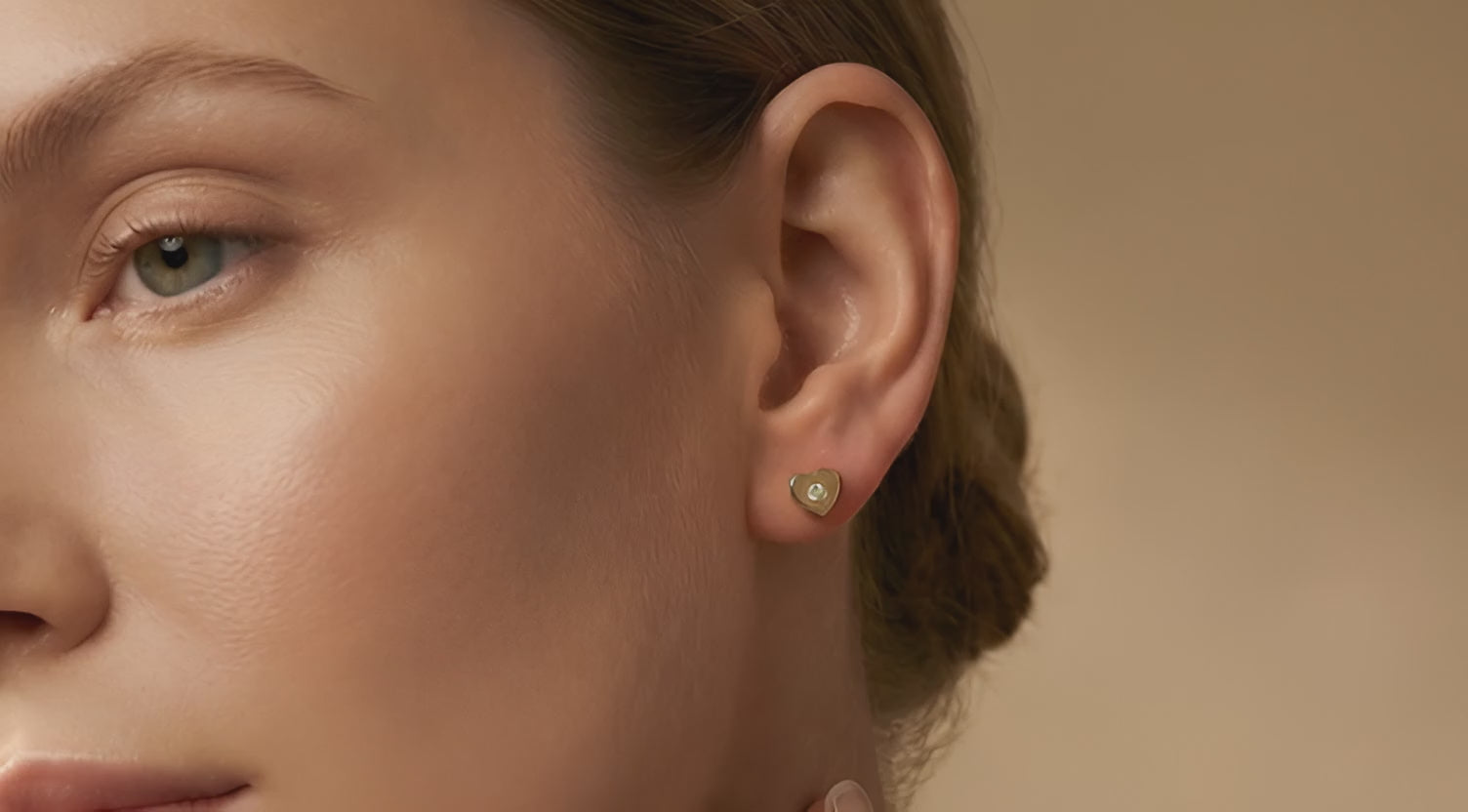 Petit Amour Gold Studs